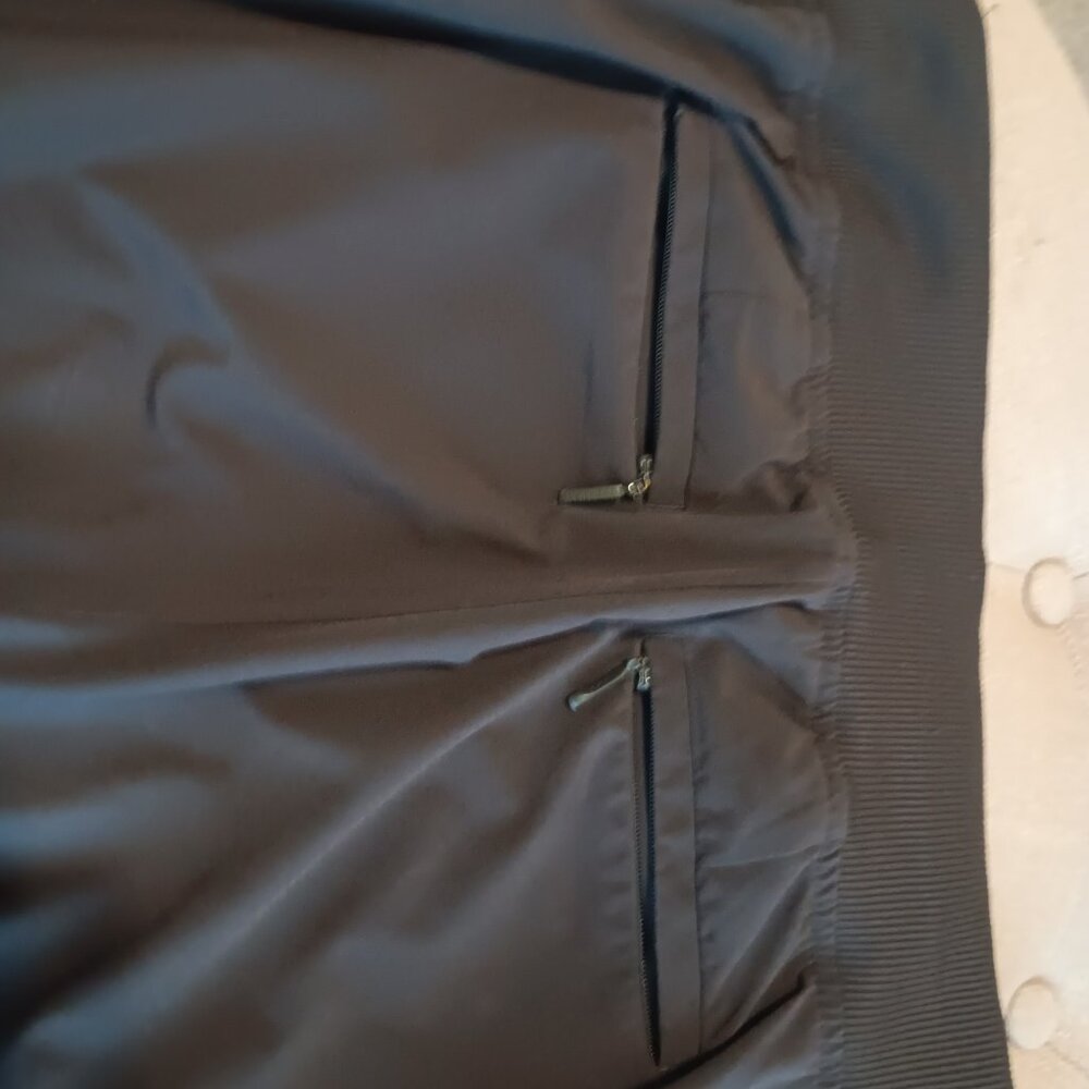 Womans Athleta bottoms size 2 / gray - Picture 6 of 7